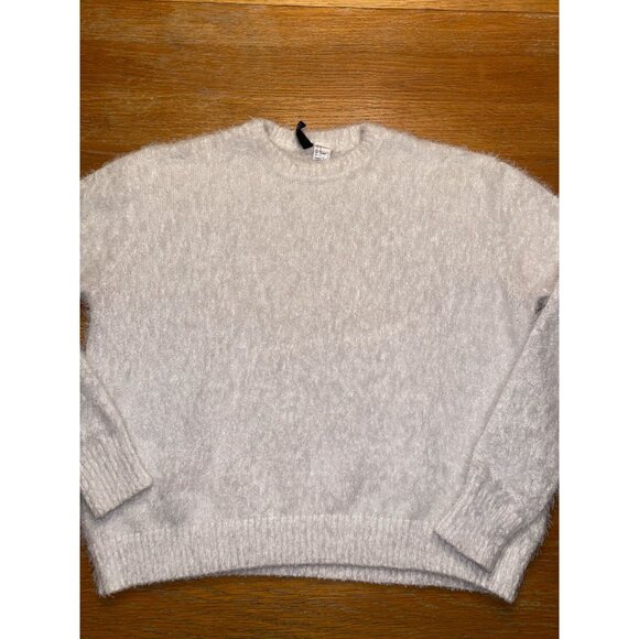 Cozy Textured Gray Crewneck Sweater Soft Long Sleeve Knit Top - Picture 1 of 3